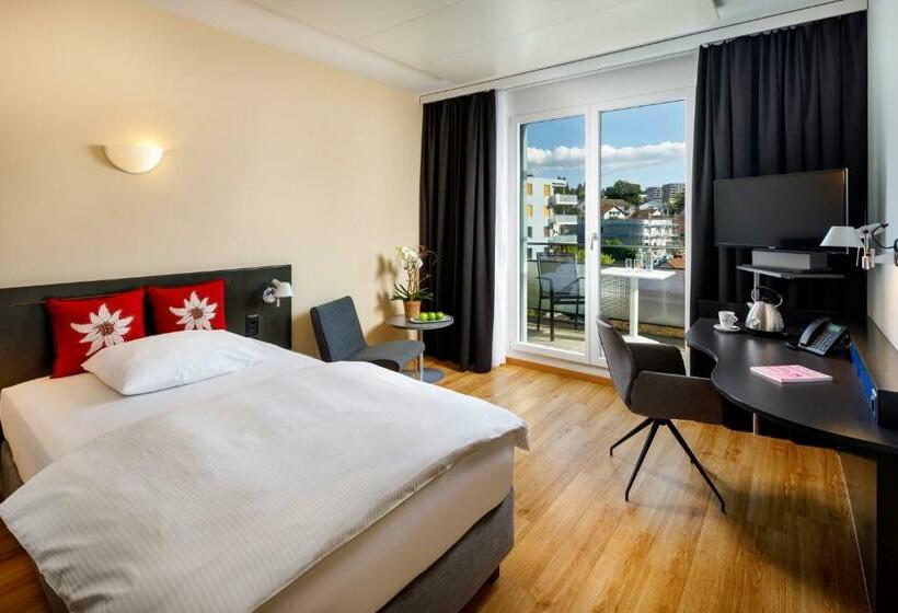 Студия Стандарт, Allegra Lodge