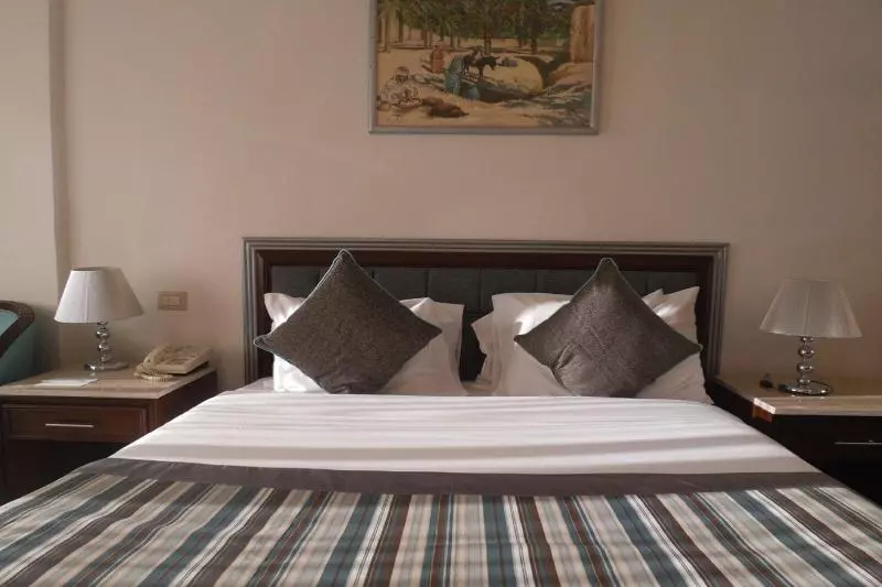 سوییت اجرایی, Borg El Arab Beach Resort