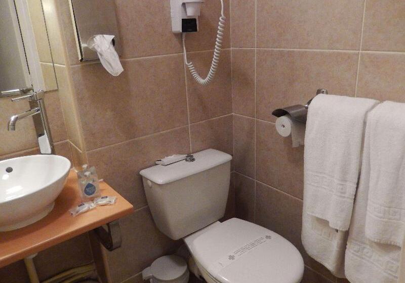 Номер Стандарт, Kyriad Chalon Sur Saone Centre