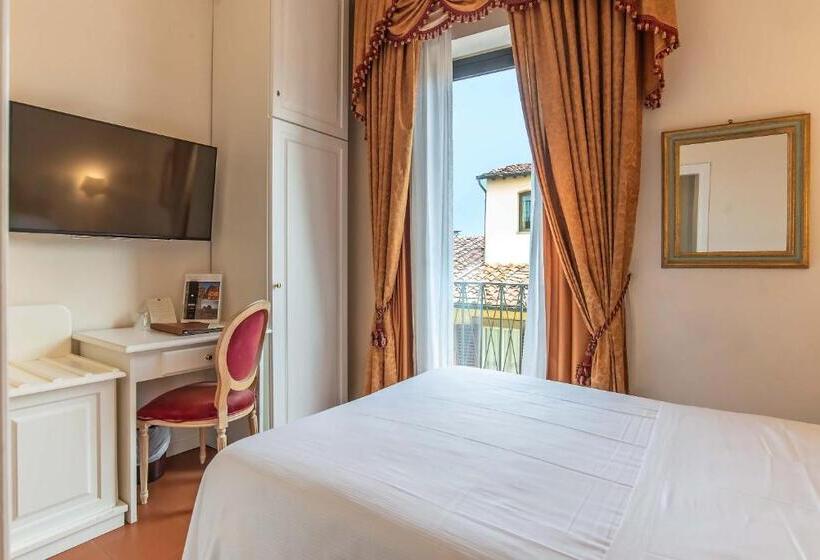 اتاق سوپریور یک تخته, Machiavelli Palace