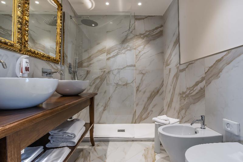 مجموعه ویستا شهر, Machiavelli Palace