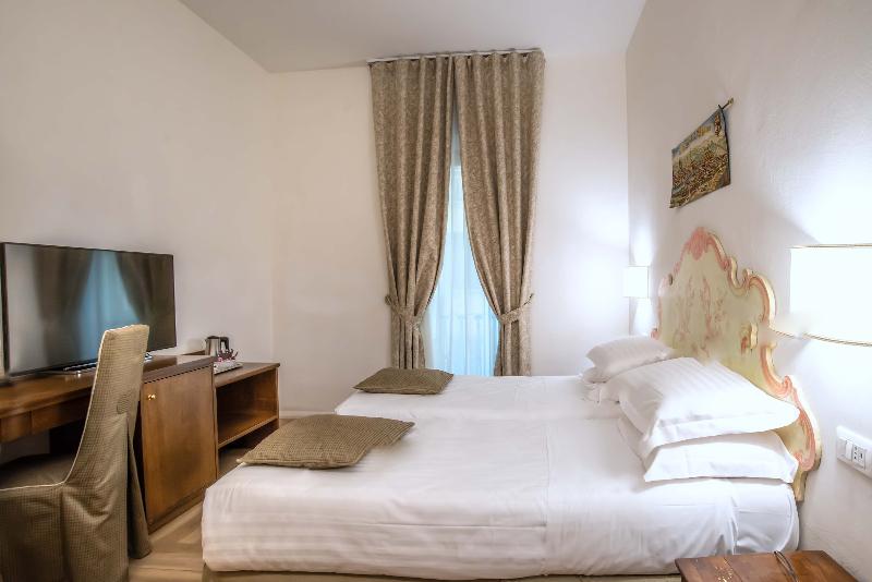 اتاق سوپریور, Machiavelli Palace