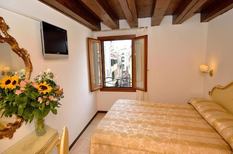 اتاق اکونومی, Orion