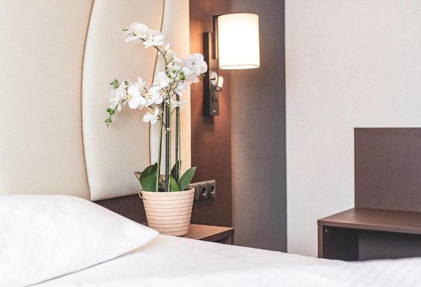 غرفة قياسية, Plaza Hotel Hanau