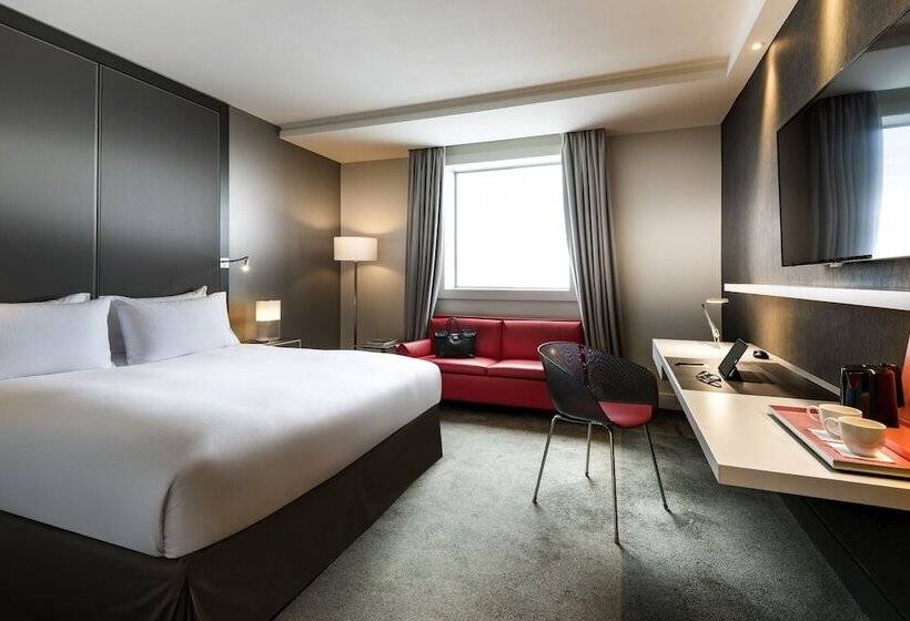 اتاق سوپریور با چشم‌انداز, Pullman Paris La Defense