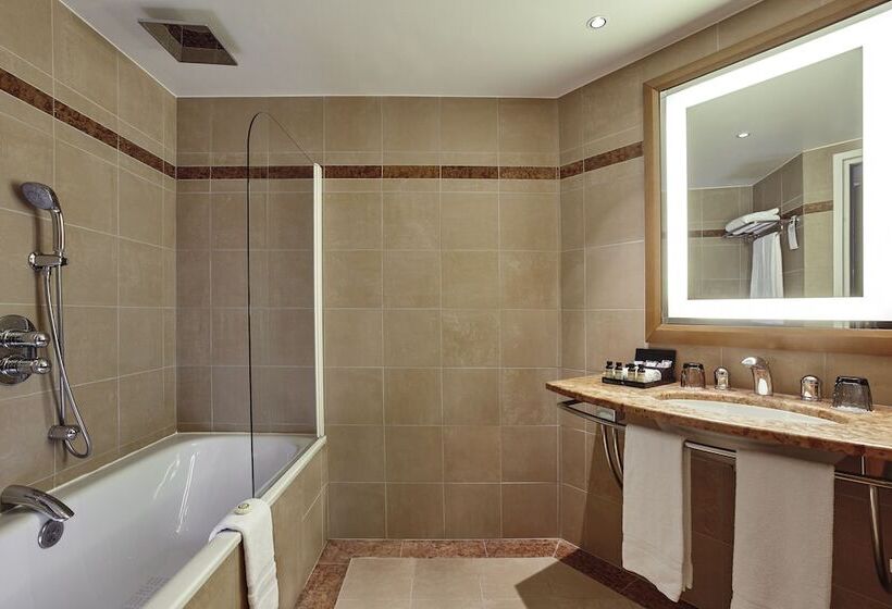 Classic Room with Views, Pullman Paris La Defense