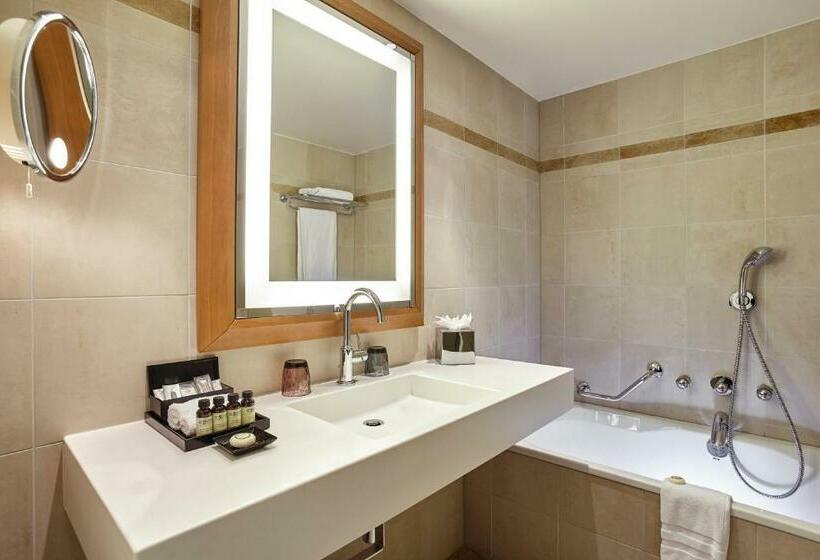 اتاق سوپریور با چشم‌انداز, Pullman Paris La Defense