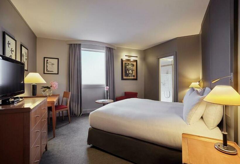 Classic Room with Views, Pullman Paris La Defense