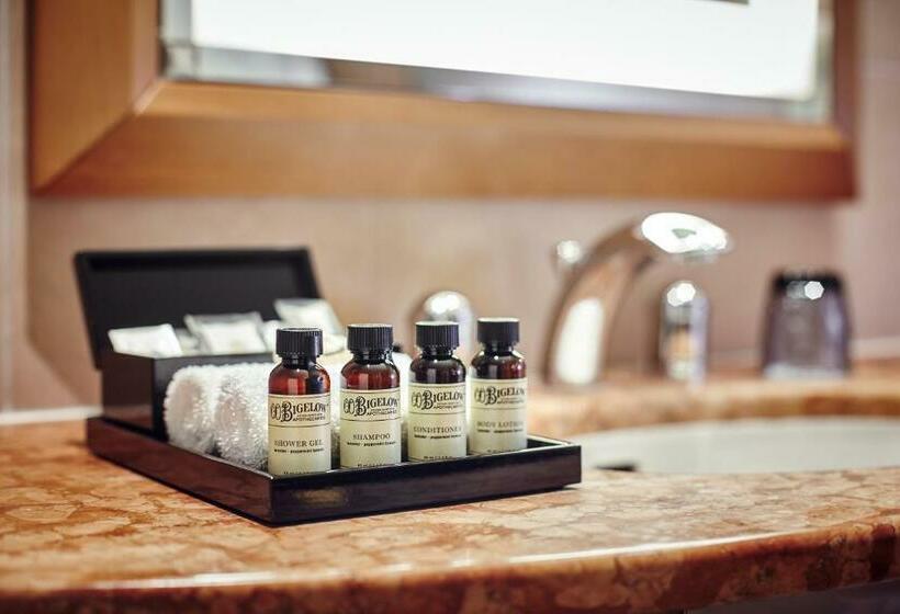 Classic Room with Views, Pullman Paris La Defense