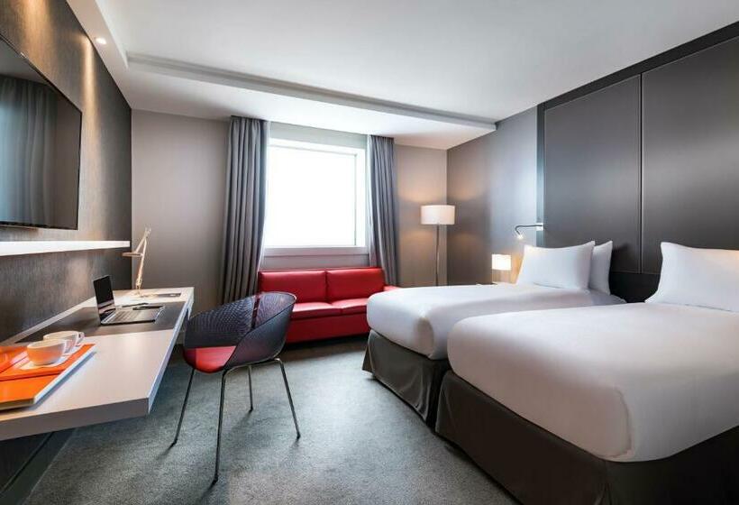 景色の見えるスーペリアルーム, Pullman Paris La Defense