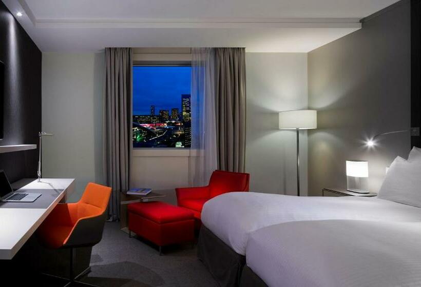 اتاق سوپریور با چشم‌انداز, Pullman Paris La Defense