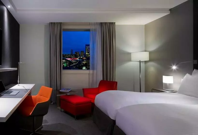 景色の見えるスーペリアルーム, Pullman Paris La Defense