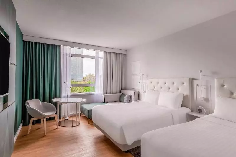 سوئیت با تخت بزرگ, Sofitel Los Angeles At Beverly Hills