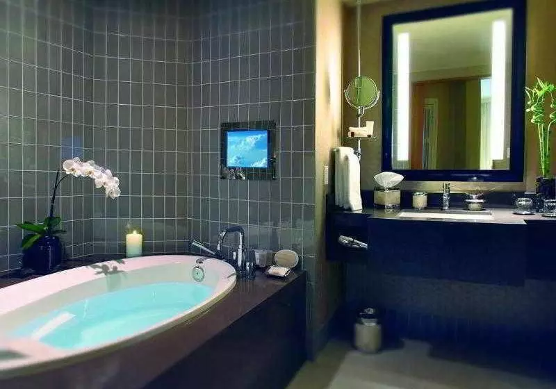 اتاق سوپریور با تخت بزرگ, Sofitel Los Angeles At Beverly Hills