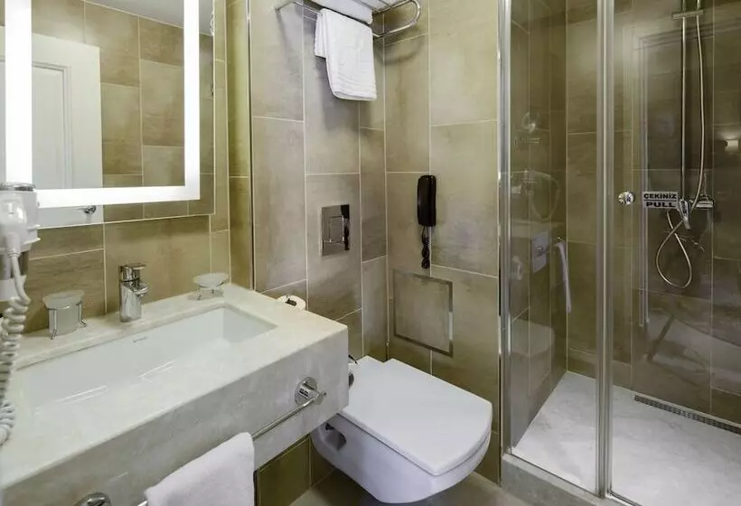 ファミリールーム, Titanic Comfort Sisli