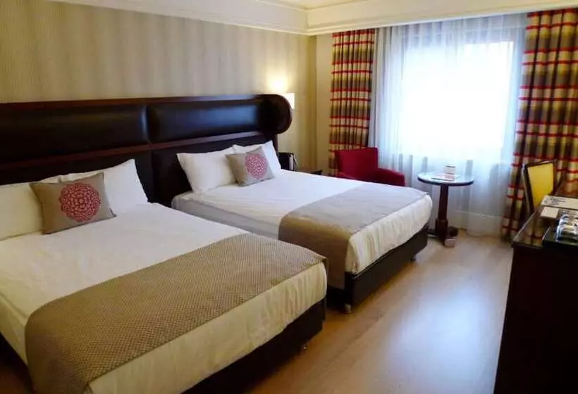 ファミリールーム, Titanic Comfort Sisli