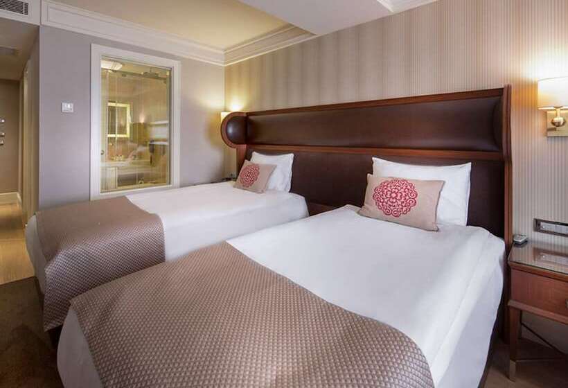 高级大房间, Titanic Comfort Sisli