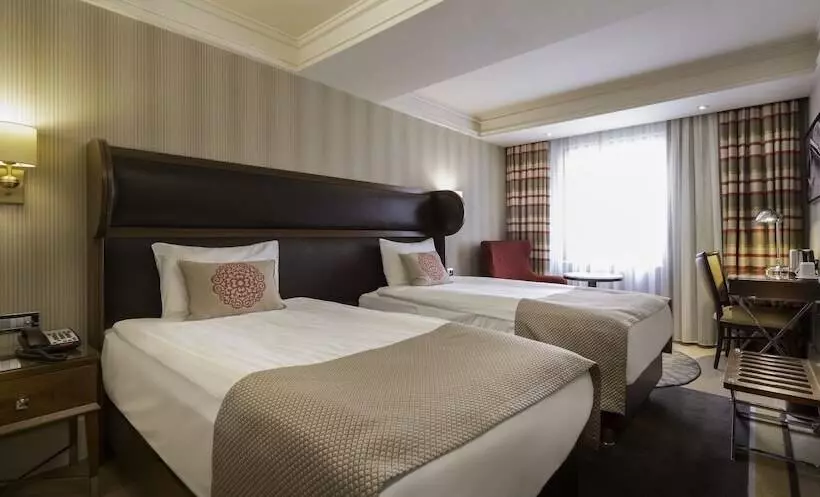 スーペリアールーム, Titanic Comfort Sisli