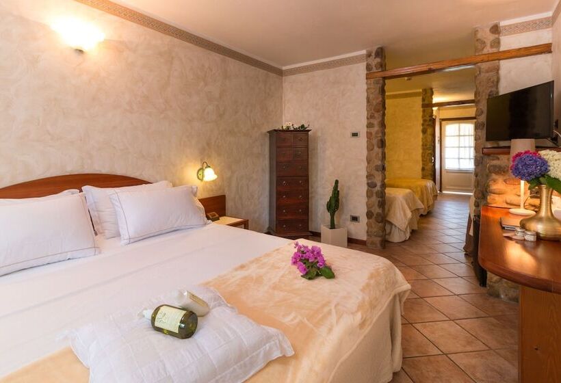 חדר משפחתי, West Garda