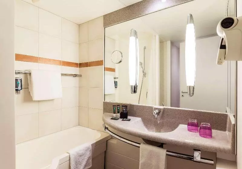 اتاق سوپریور, Novotel Düsseldorf City West