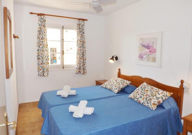 １ベッドルームアパートメント, Nure Cel Blau