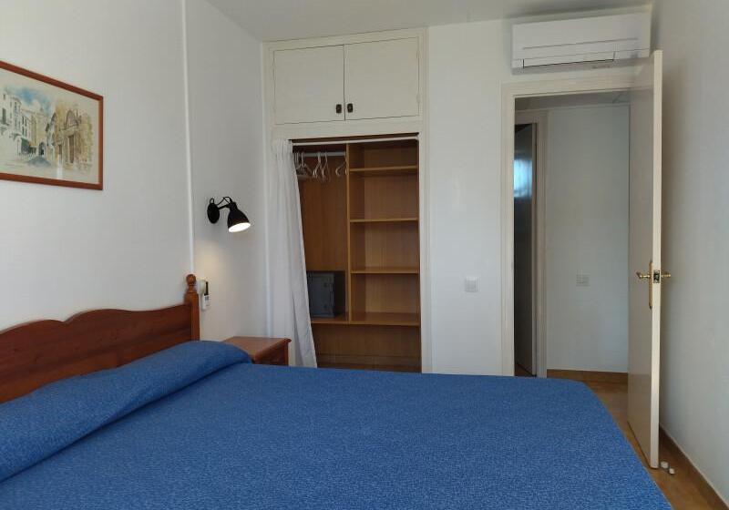 １ベッドルームアパートメント, Nure Cel Blau