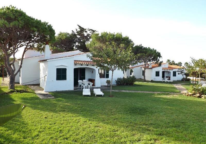 ３ベッドルームアパートメント, Nure Cel Blau