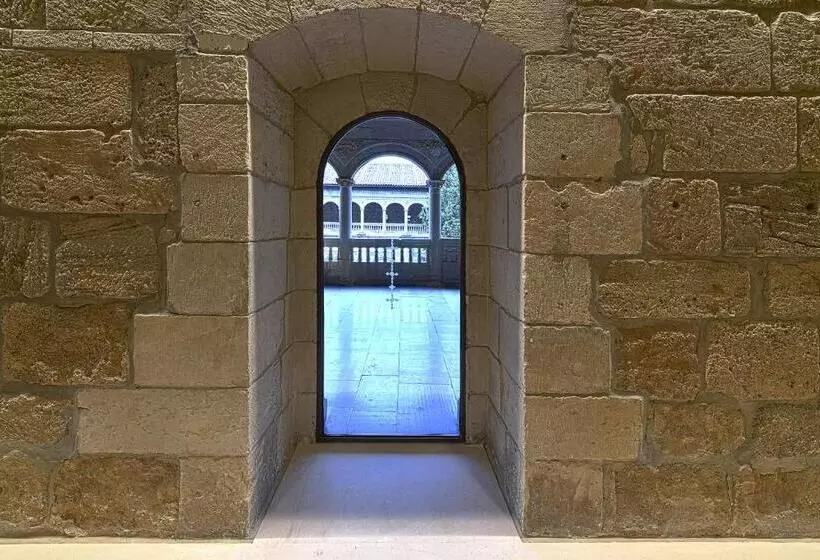 اتاق استاندارد, Parador De Turismo De León