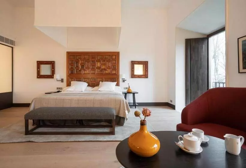 اتاق سوپریور, Parador De Turismo De León