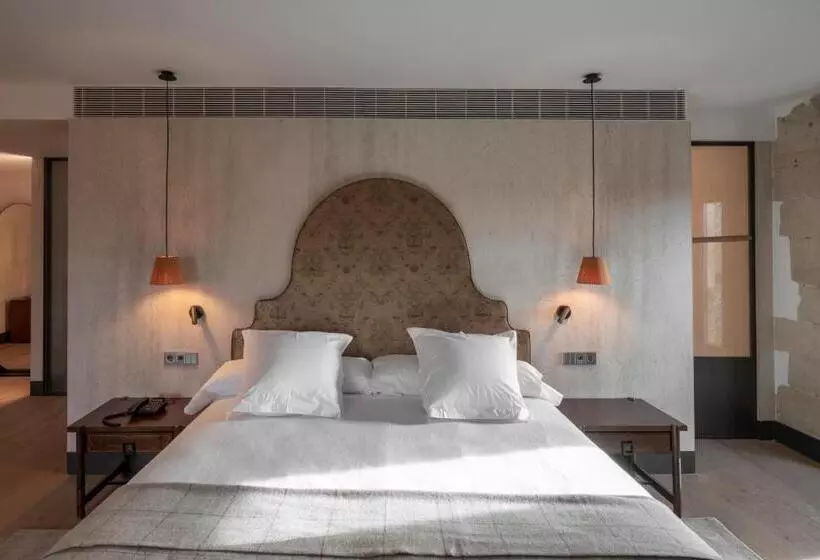 اتاق سوپریور, Parador De Turismo De León