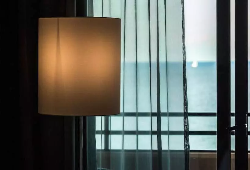 オーシャンビューのプレミアムルーム。, Radisson Blu Resort, Malta St. Julian S
