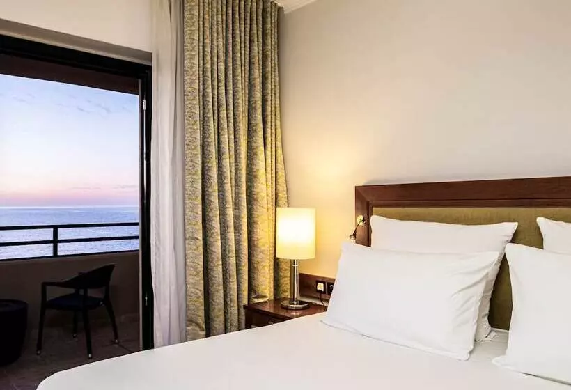 オーシャンビューのプレミアムルーム。, Radisson Blu Resort, Malta St. Julian S