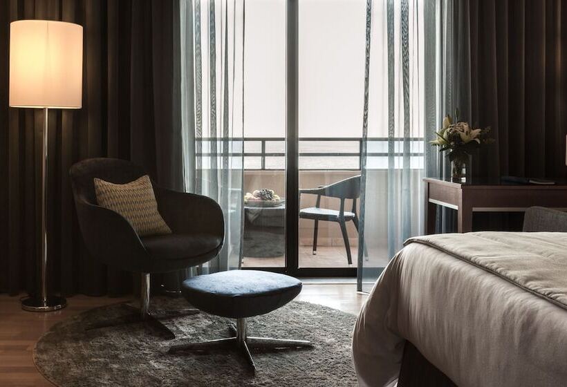 اتاق پرمیوم با چشم‌انداز دریا, Radisson Blu Resort, Malta St. Julian S