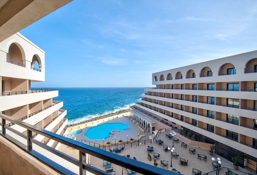 اتاق سوپریور با چشم‌انداز دریا و بالکن, Radisson Blu Resort, Malta St. Julian S