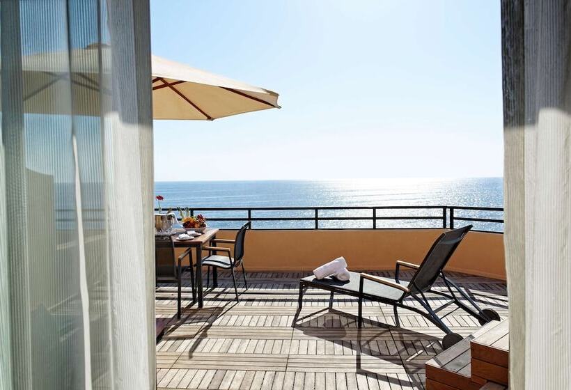 سوئیت پریمیوم با چشم‌انداز دریا, Radisson Blu Resort, Malta St. Julian S