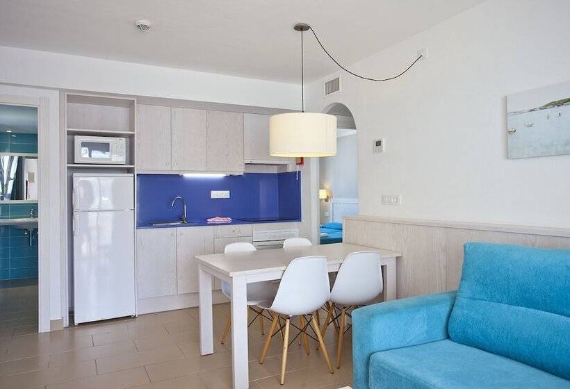 침실 3개 아파트, Seth Mestral & Llebeig