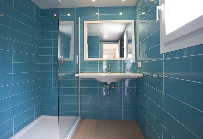 침실 3개 아파트, Seth Mestral & Llebeig