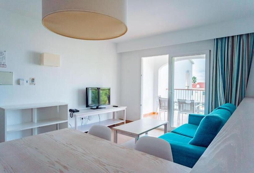 침실 2개 아파트, Seth Mestral & Llebeig