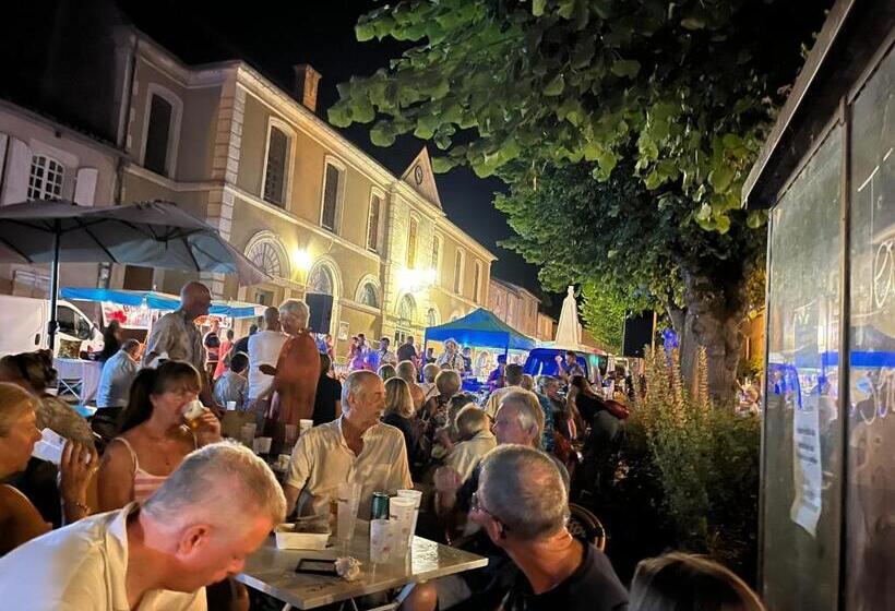 带按摩浴盆的套房, Les Bruyeres Chambres Dhotes Et Gite