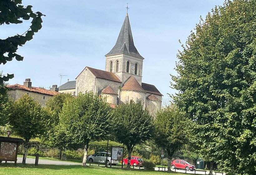 带按摩浴盆的套房, Les Bruyeres Chambres Dhotes Et Gite