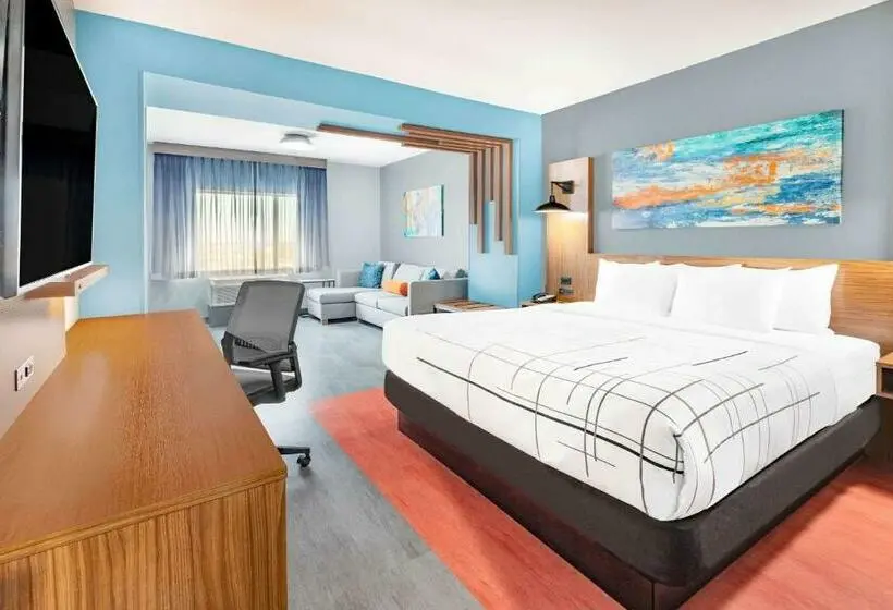 キングサイズベッドのスイートルーム, La Quinta Inn & Suites By Wyndham Fort Stockton Northeast