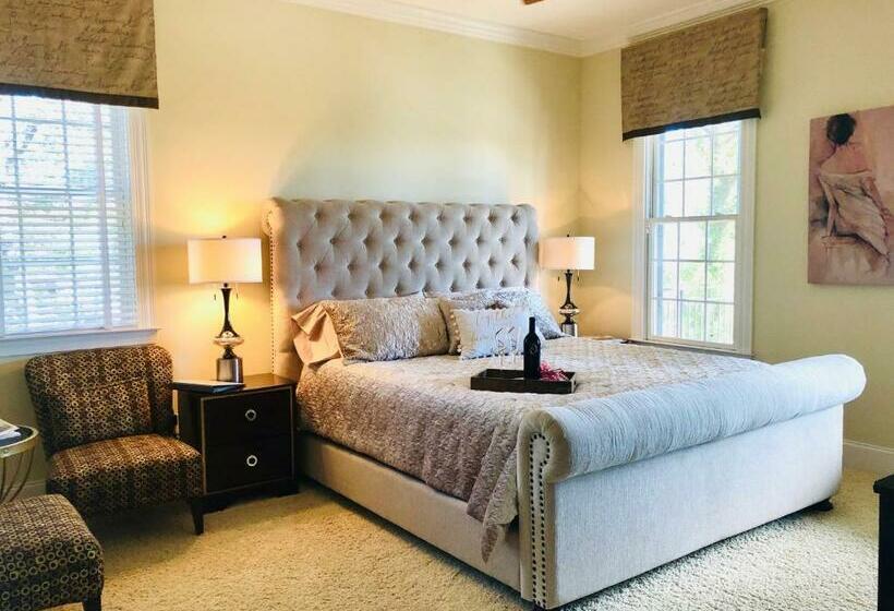 프레지덴셜 스위트, Lapolena Bed & Breakfast