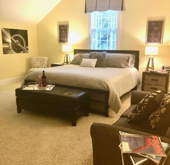 디럭스 스위트 킹 침대, Lapolena Bed & Breakfast