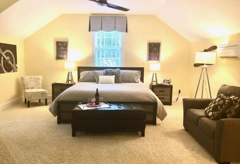 디럭스 스위트 킹 침대, Lapolena Bed & Breakfast