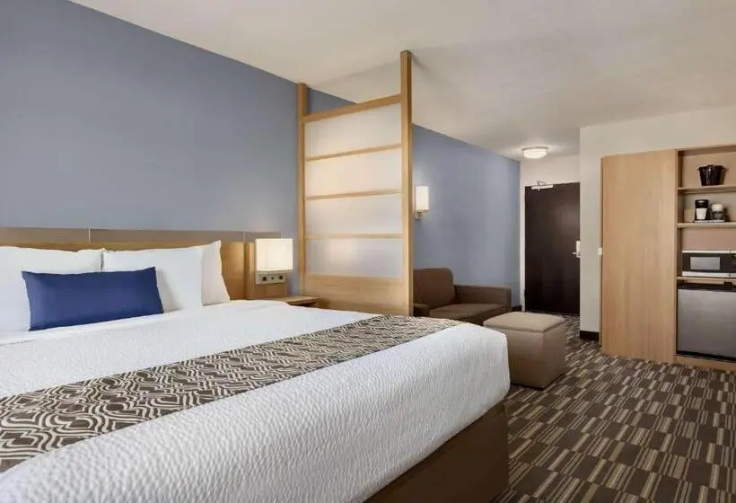 キングサイズベッドのスイートルーム, Microtel Inn & Suites By Wyndham Gambrills
