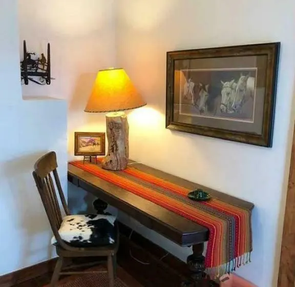 2ベッドルームハウス, El Viejo Adobe Across From Sul Ross Campus