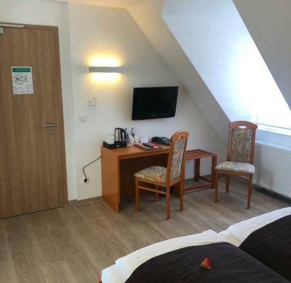 스탠다드 룸, Johann