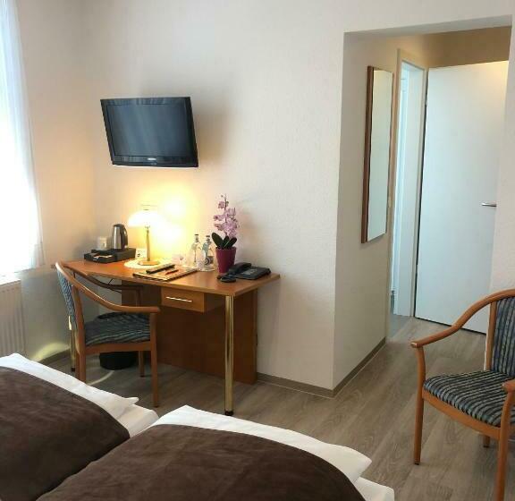 스탠다드 룸, Johann