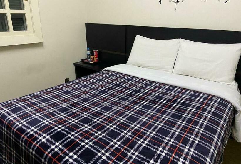4-Bett-Standardzimmer Geteiltes Bad, Casa Do Rogerio Hostel   Unidade Shopping