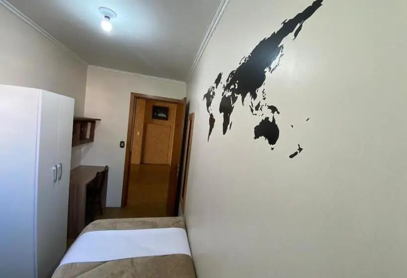 اتاق استاندارد یک تخته با سرویس بهداشتی مشترک, Casa Do Rogerio Hostel   Unidade Shopping